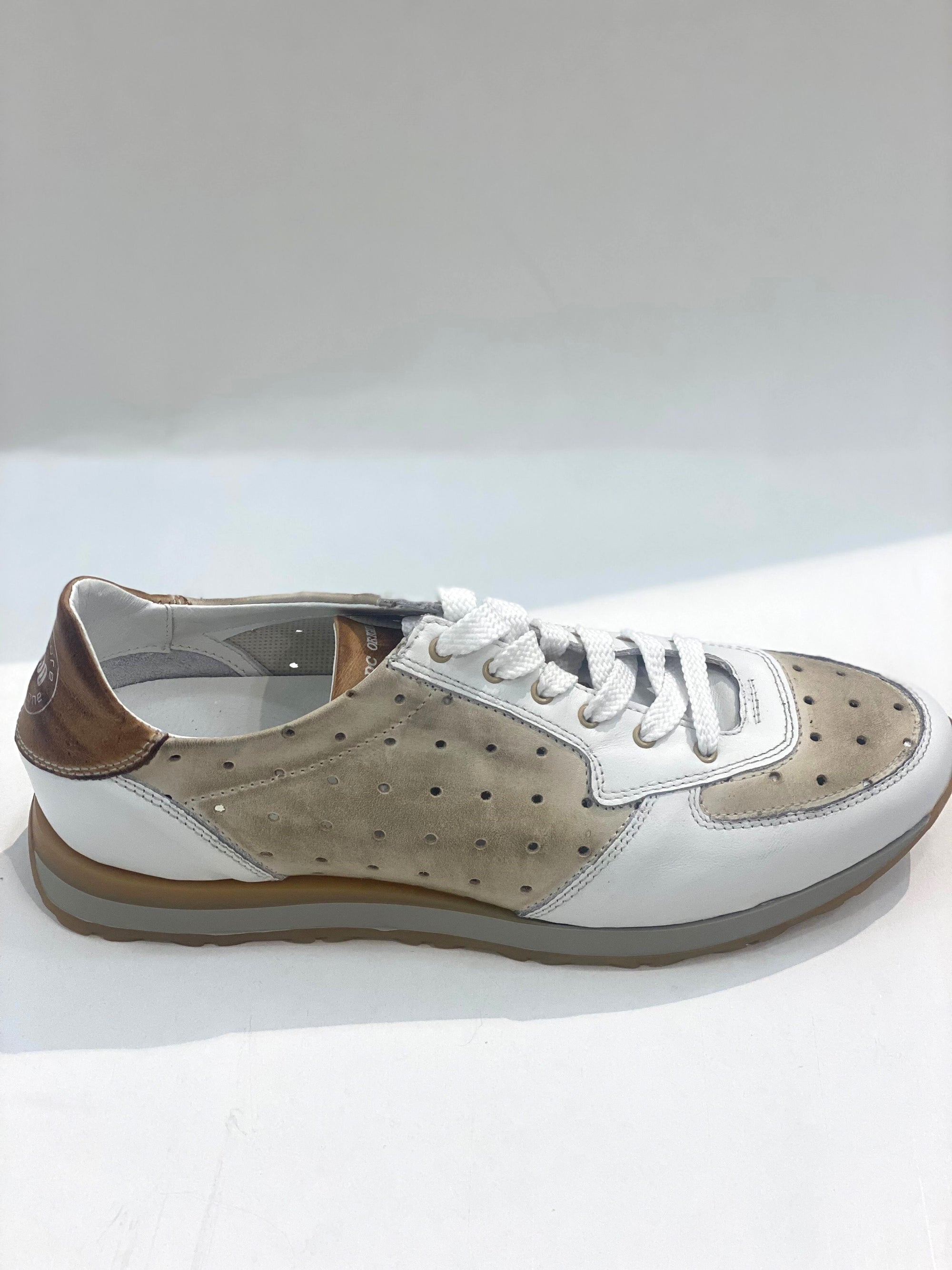 beige2.jpg 1930 DIFFUSIONE CALZATURE